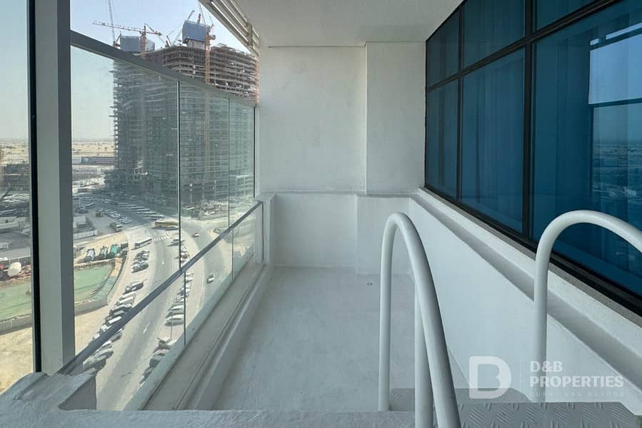 Vacant | Brand New | Fully Furnished | Park View - Image 12