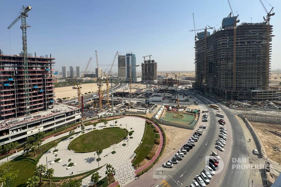 Vacant | Brand New | Fully Furnished | Park View - Image 14