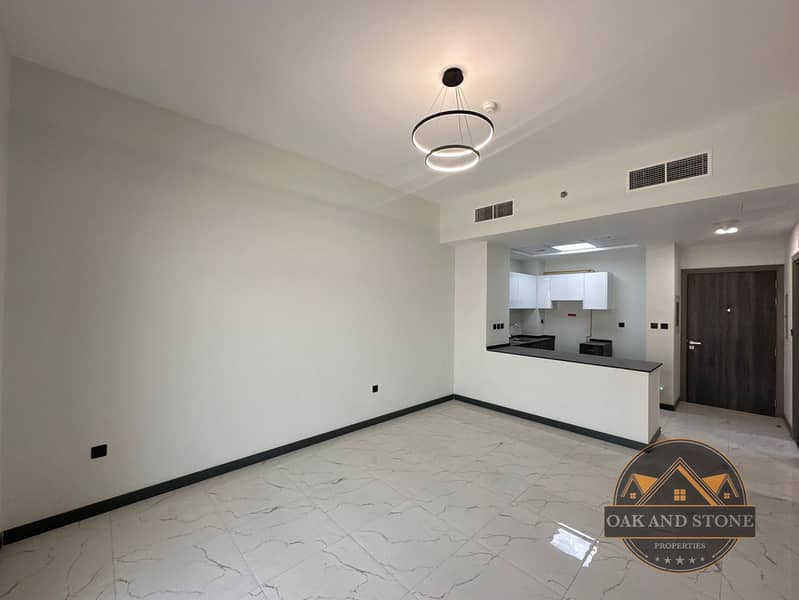 Huge Layout | Vacant | Community View