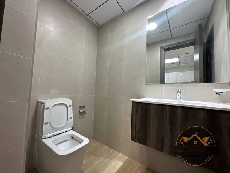 Huge Layout | Vacant | Community View - Image 8