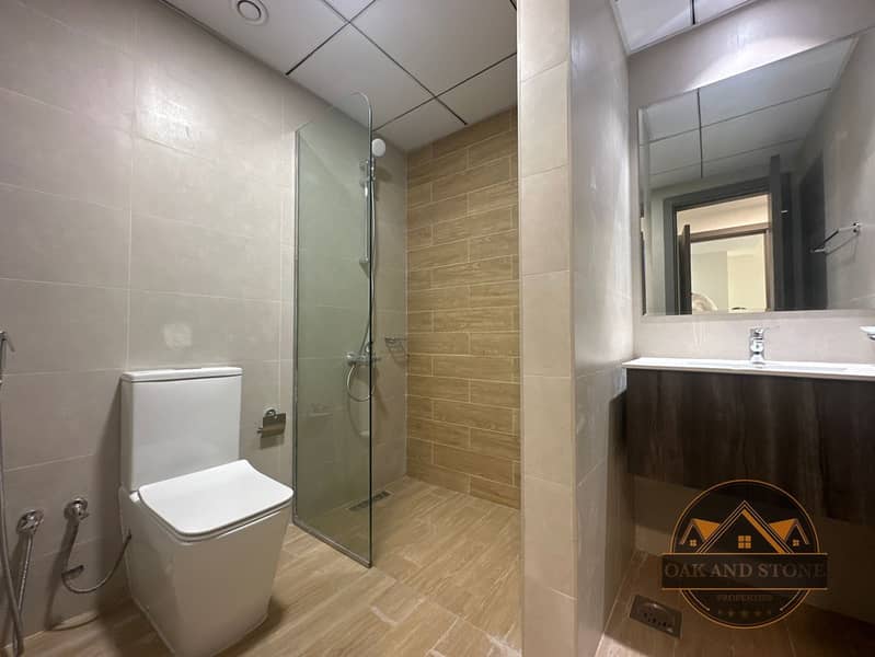 Huge Layout | Vacant | Community View - Image 9