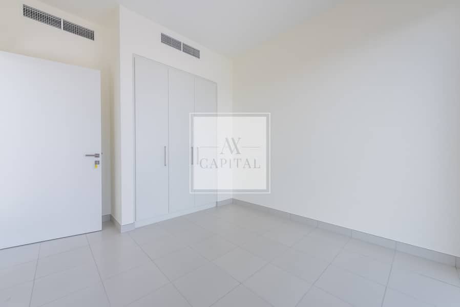 Corner Unit | Genuine Listing | Massive Plot - Image 11