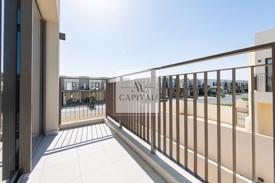 Corner Unit | Genuine Listing | Massive Plot - Image 18