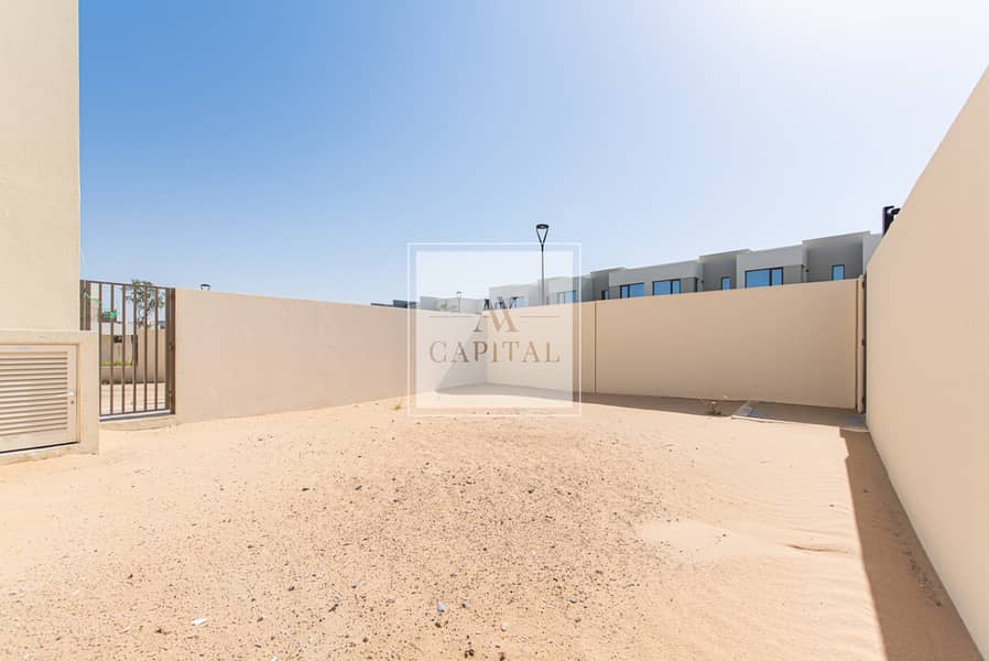 Corner Unit | Genuine Listing | Massive Plot - Image 21