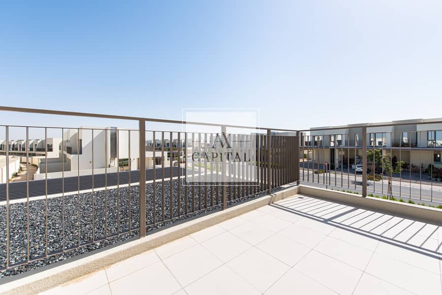 Corner Unit | Genuine Listing | Massive Plot - Image 24