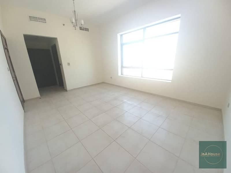 Chiller Free | Prime Location | Spacious