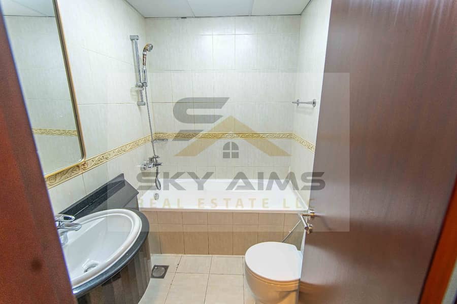 4 BHK | Furnished Apartment | Spacious Layout | Prime Location - Image 7