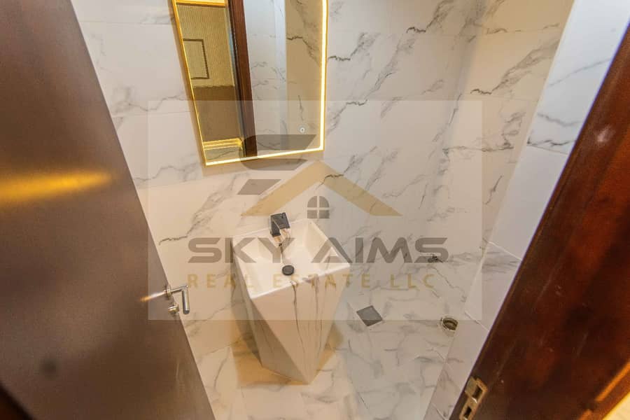 4 BHK | Furnished Apartment | Spacious Layout | Prime Location - Image 12