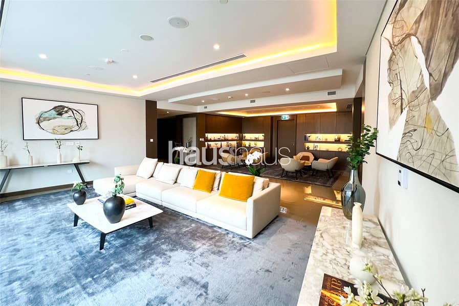 Partial Fountain | Corner Unit | Walk In Closet - Image 21