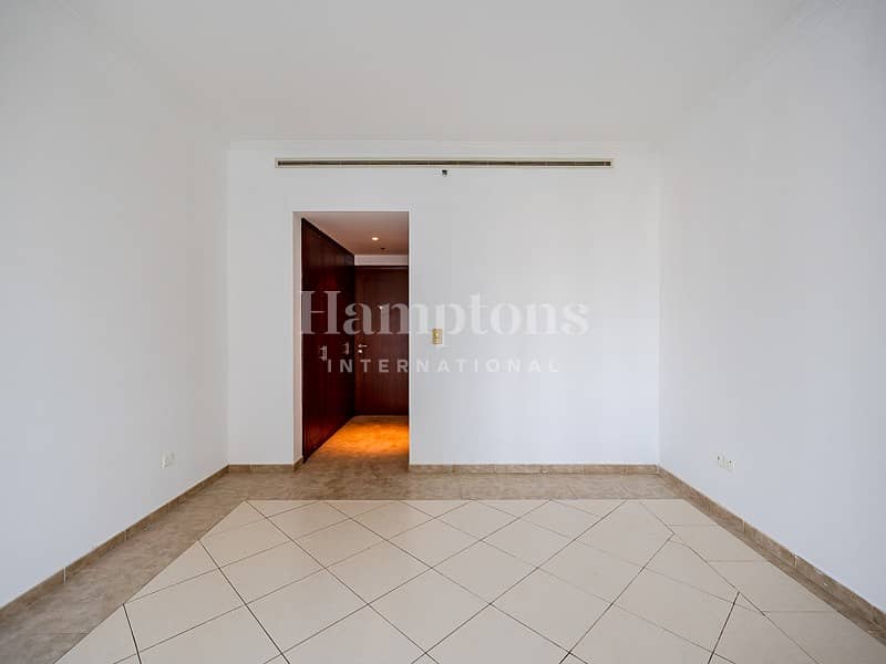 Spacious | Sea View | Ready | Great Location - Image 13