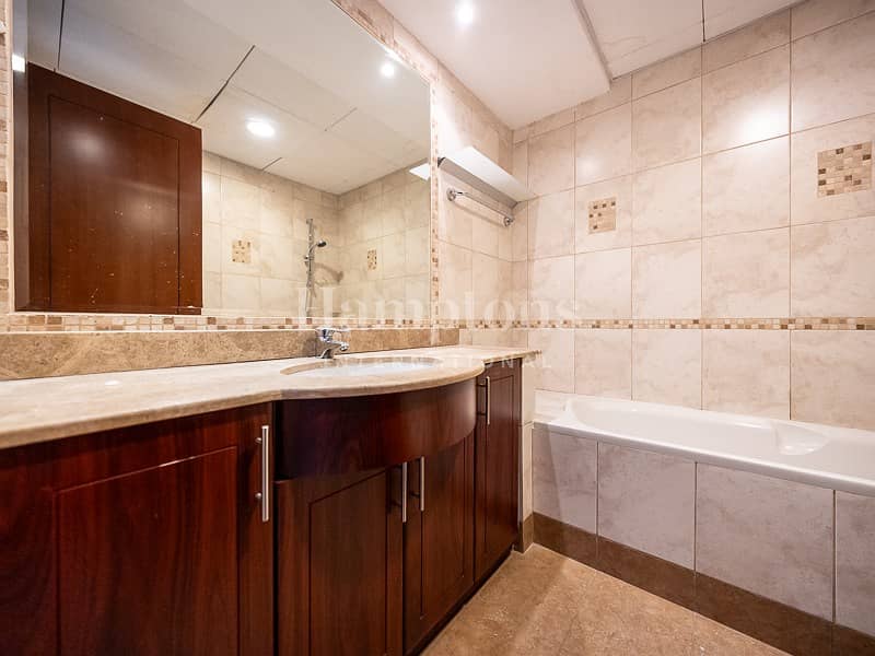 Spacious | Sea View | Ready | Great Location - Image 18