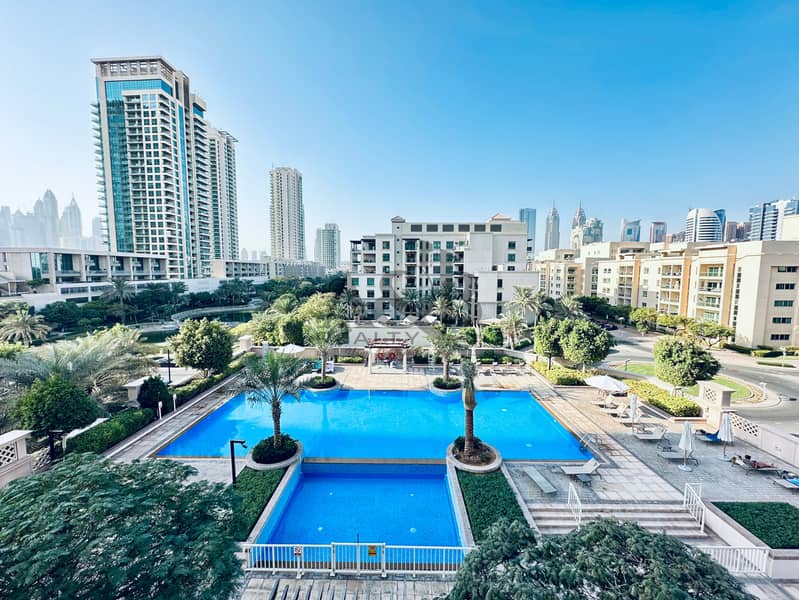 HUGE LAYOUT | POOL AND LAKE VIEW | LOW FLOOR