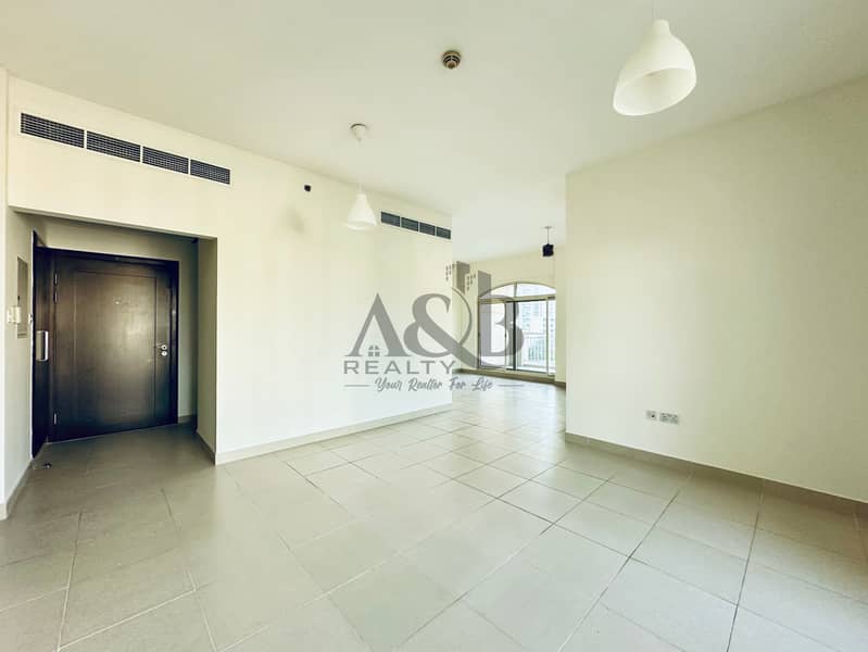 HUGE LAYOUT | POOL AND LAKE VIEW | LOW FLOOR