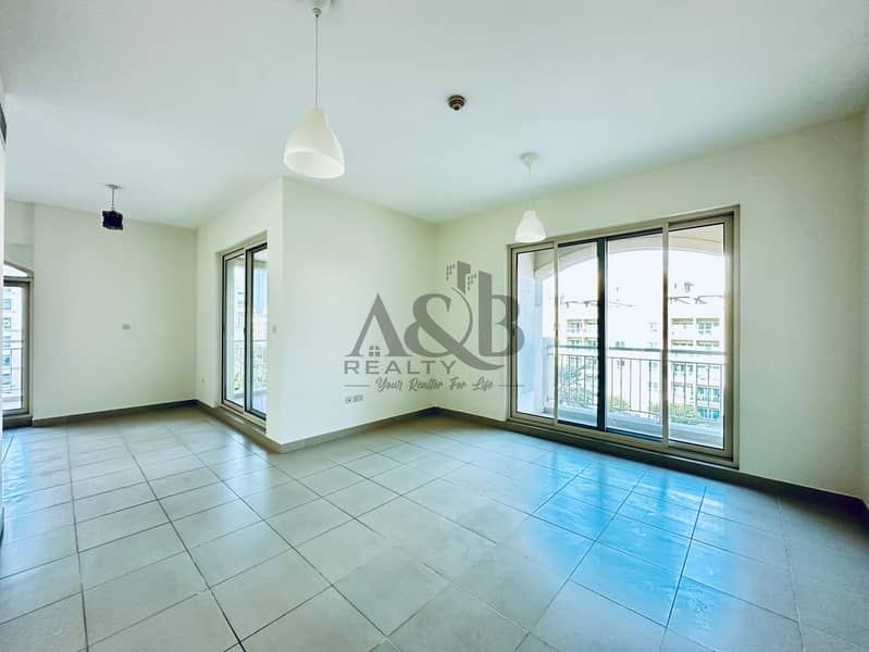 HUGE LAYOUT | POOL AND LAKE VIEW | LOW FLOOR