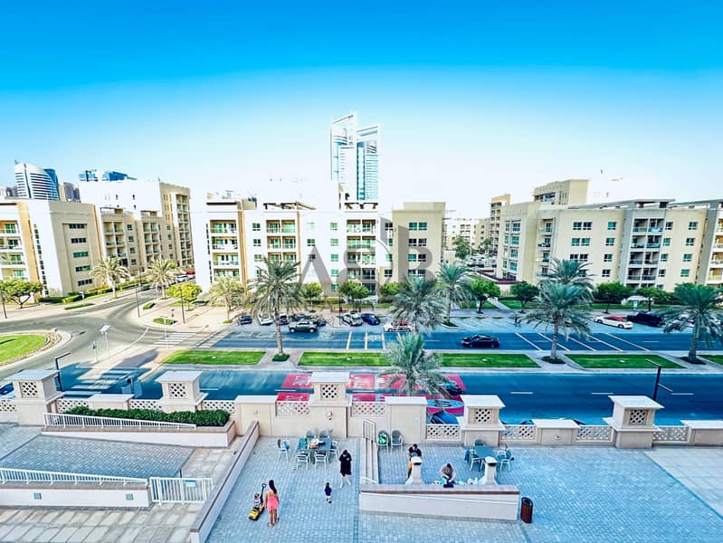 HUGE LAYOUT | POOL AND LAKE VIEW | LOW FLOOR - Image 20