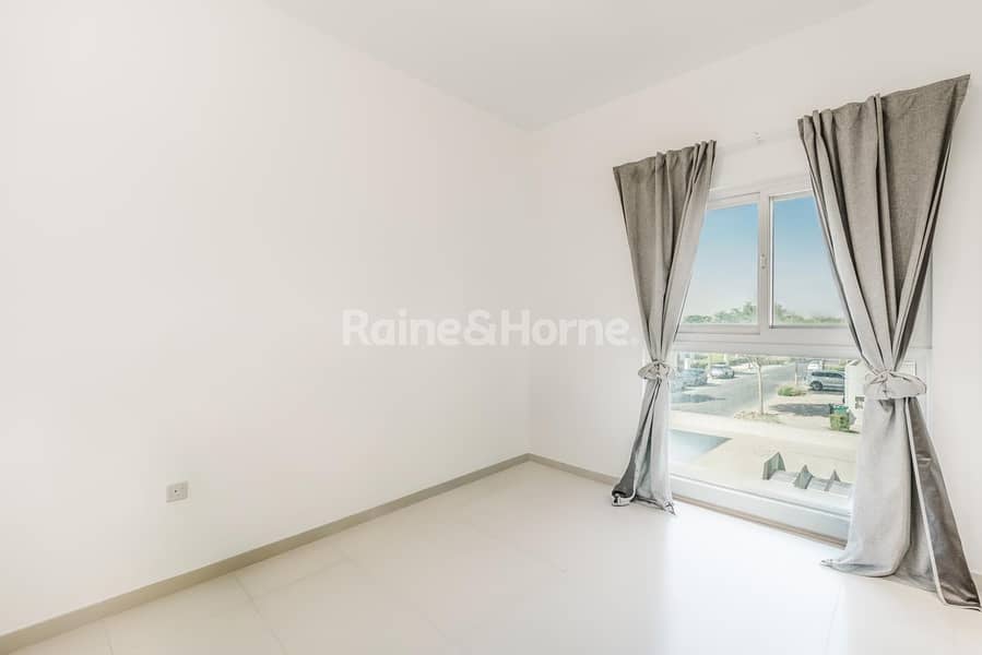 Spacious Layout | Vacant | Private Garden