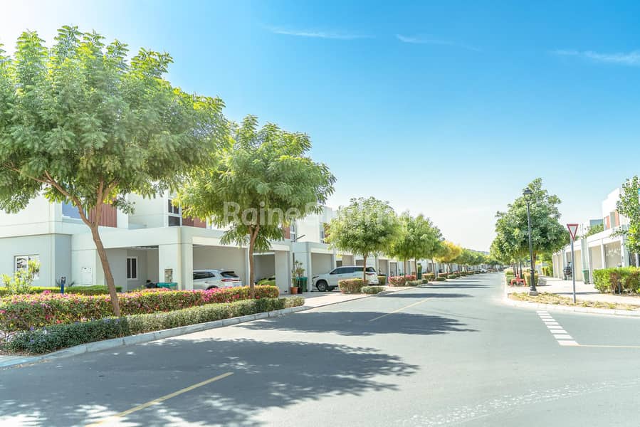 Spacious Layout | Vacant | Private Garden - Image 14