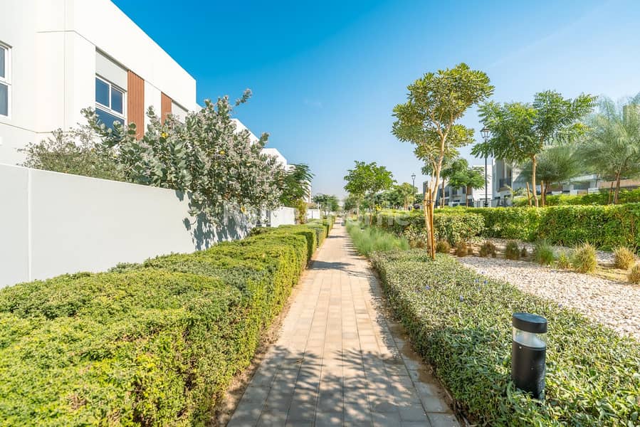 Spacious Layout | Vacant | Private Garden - Image 15