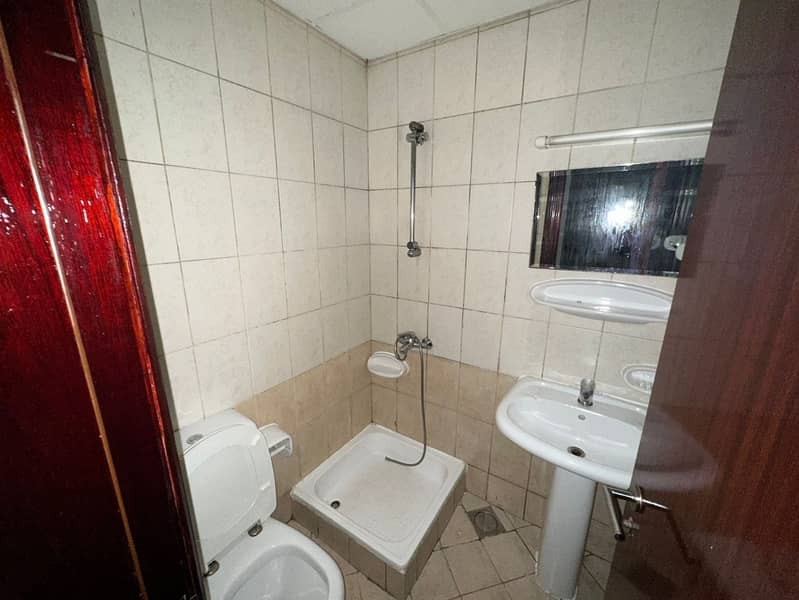 Good ROI | Rented | 1 Bedroom | England X Cluster - Image 7