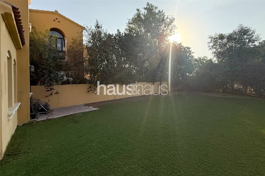 Next To Lake | Type B | Single Row - Image 6