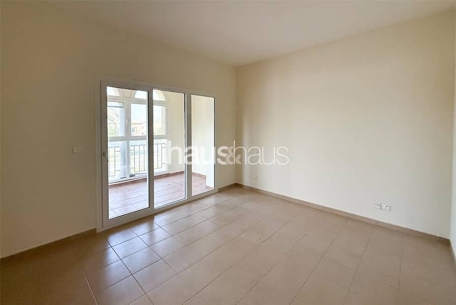 Next To Lake | Type B | Single Row - Image 7