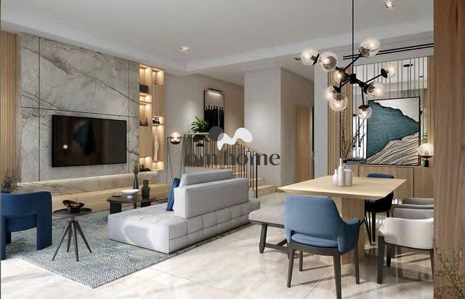 UNIQUE LOCATION EXCEPTIONAL | SINGLE ROW