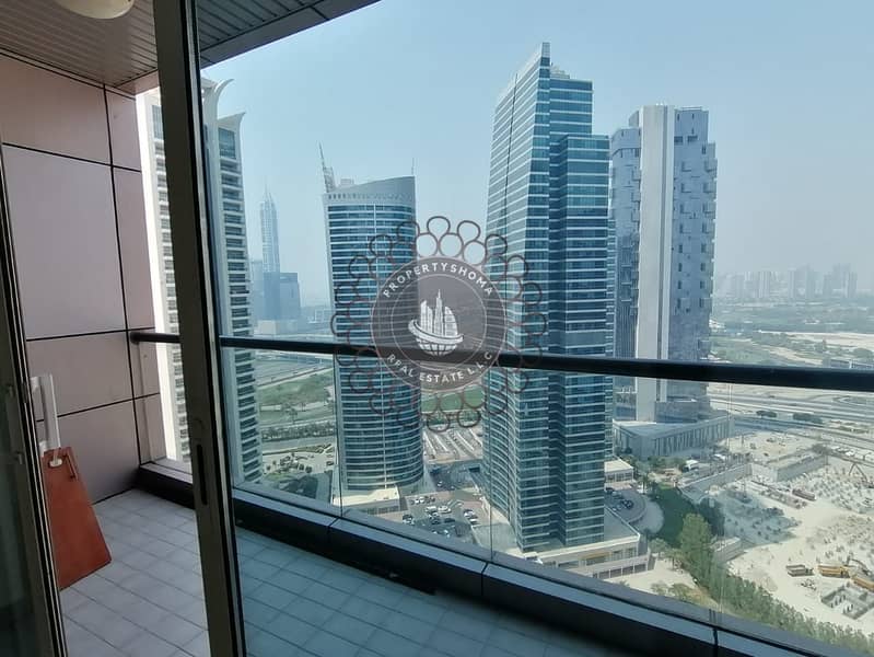 SPACIUS| MID FLOOR UNFURNISHED lake view