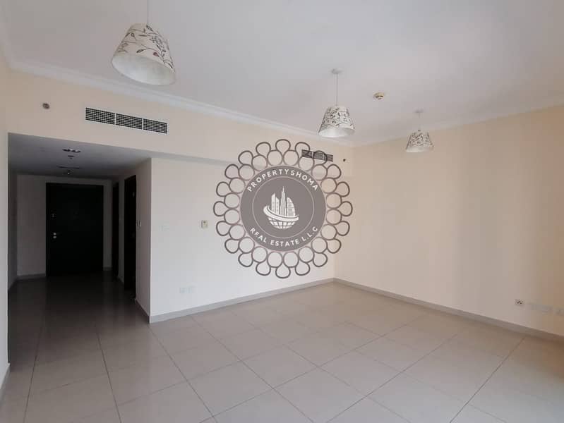 SPACIUS| MID FLOOR UNFURNISHED lake view - Image 8