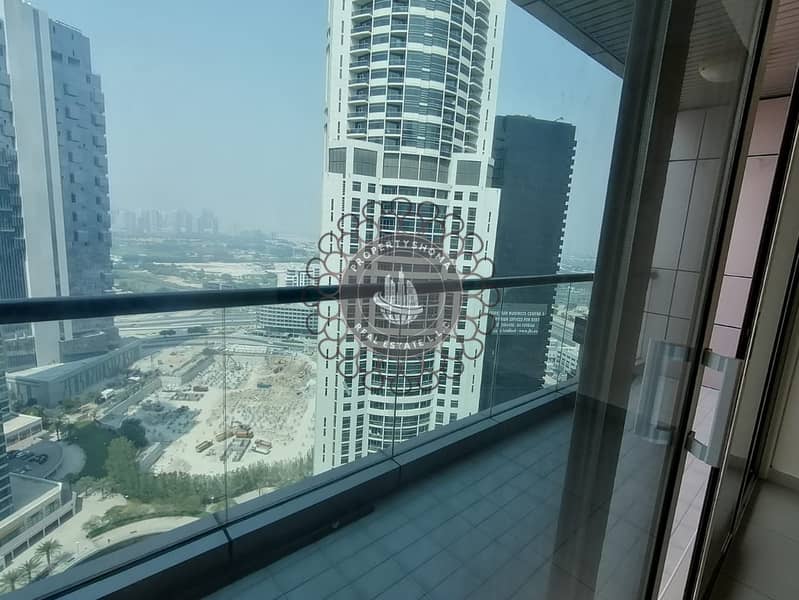 SPACIUS| MID FLOOR UNFURNISHED lake view - Image 14