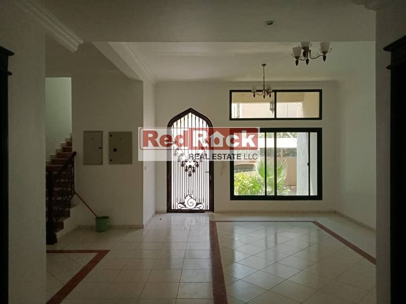 Awesome 4BR + Maid's || 3000 Sqft Area || Compound Villa