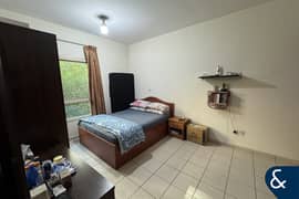 1 Bedroom | Vacant on Transfer | Garden View