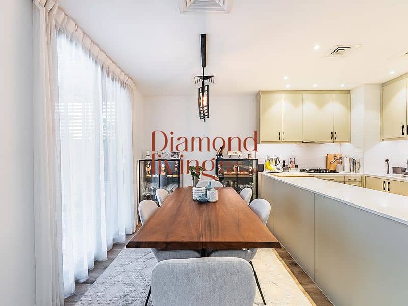 Upgraded | Exclusive | Vacant Soon - Image 6