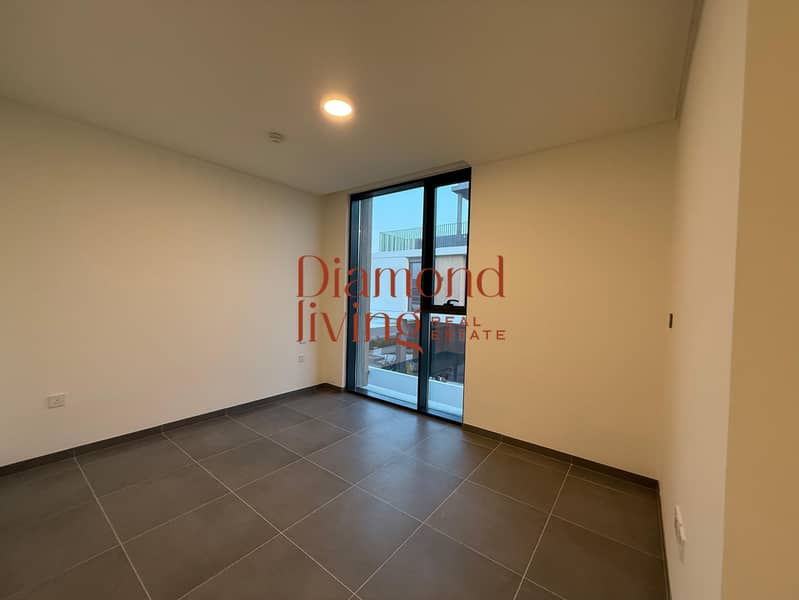 Exclusive Corner Unit | Bigger Plot | Brand New - Image 6