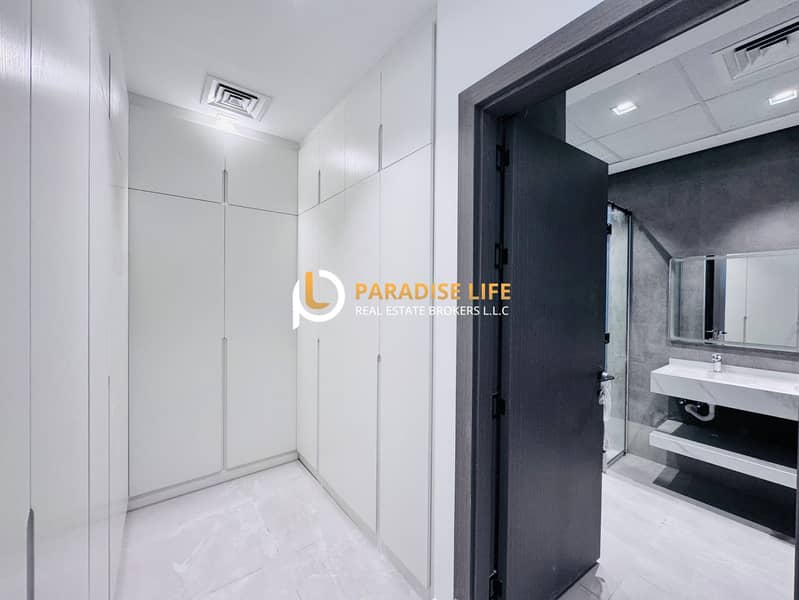 **BRAND NEW** 5BEDROOM ALL EN SUITE-ELEVATOR-MAIDS-COVERD PARKING-AWAY FROM FLIGHT