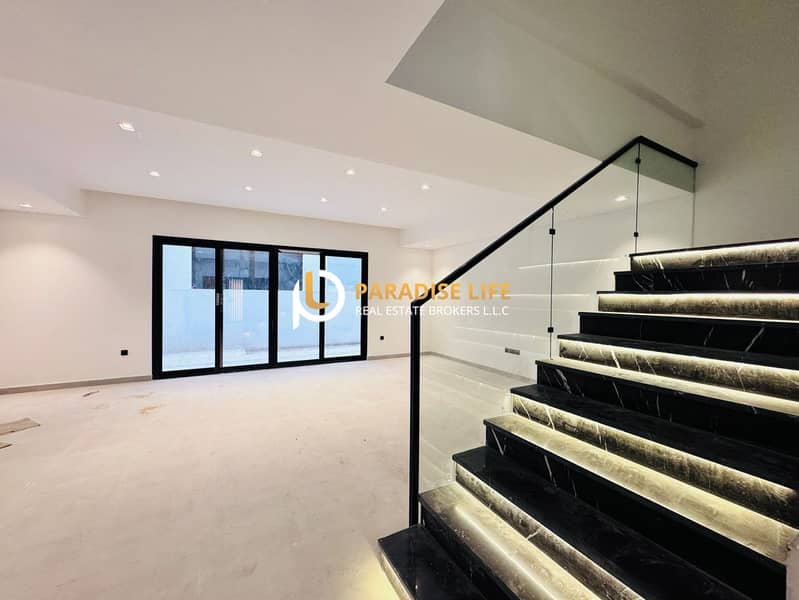 **BRAND NEW** 5BEDROOM ALL EN SUITE-ELEVATOR-MAIDS-COVERD PARKING-AWAY FROM FLIGHT - Image 17