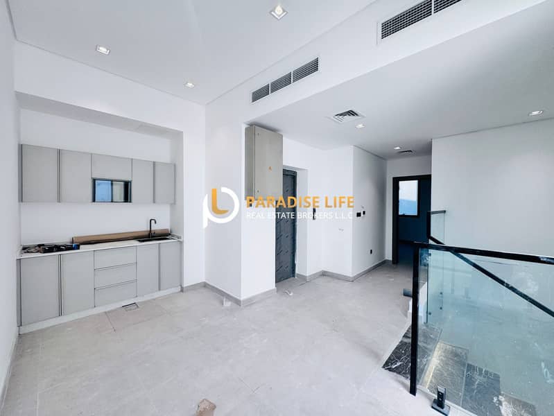 **BRAND NEW** 5BEDROOM ALL EN SUITE-ELEVATOR-MAIDS-COVERD PARKING-AWAY FROM FLIGHT - Image 11