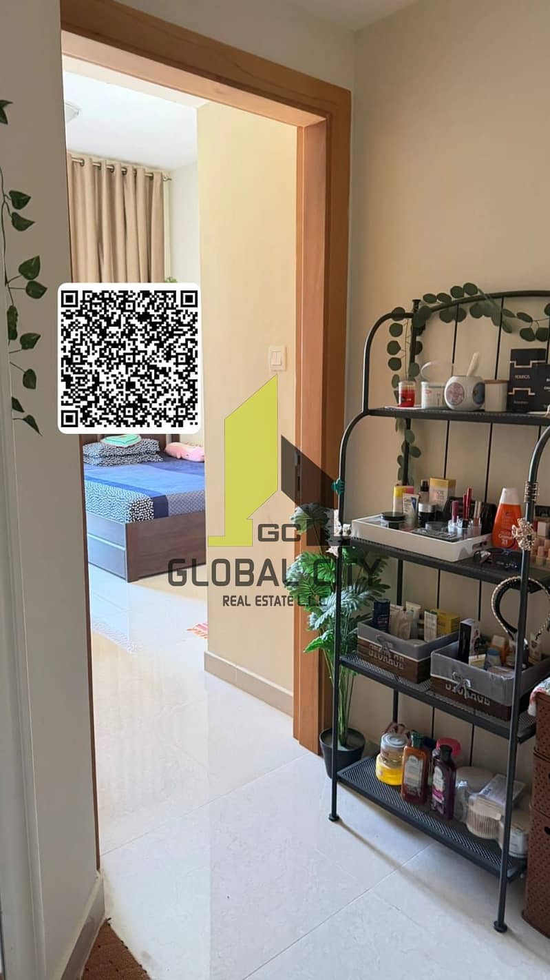 10 e2f72cc6-1712-4b19-b23a-b1983b88eefa. jpg