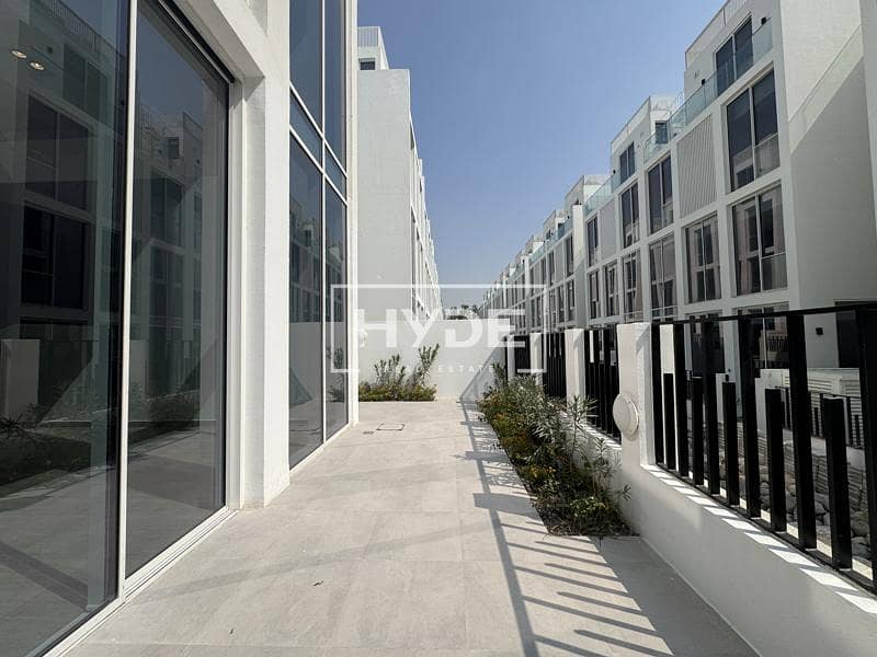 Skyline Views | B Type Layout | Vacant | - Image 15