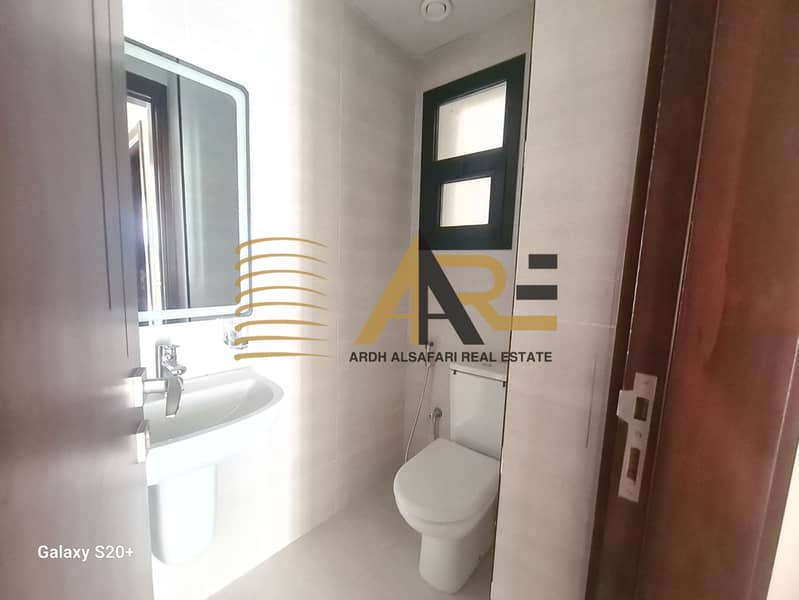 10 20250929_140421. jpg