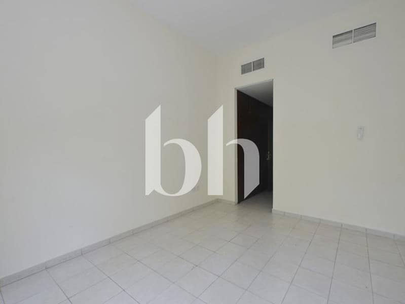 Rented | U type | Street 4 | Ground Floor | Med