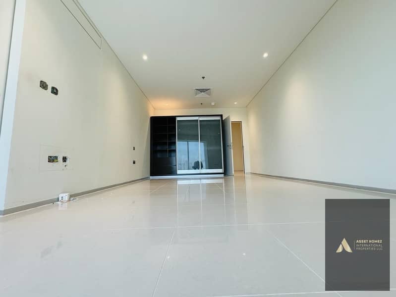 Chiller Free, Luxury and Spacious, High Floor, Great Views - Image 15