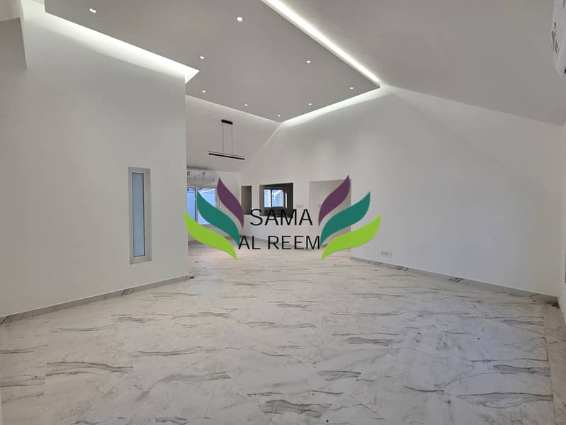 Renovated | Mature Garden | 3 Bed +Maid | Jumeirah 3