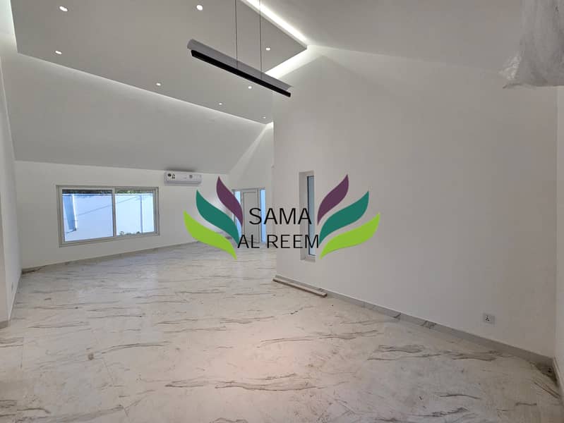 Renovated | Mature Garden | 3 Bed +Maid | Jumeirah 3 - Image 8