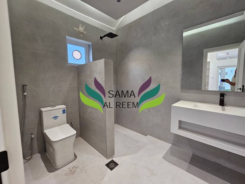 Renovated | Mature Garden | 3 Bed +Maid | Jumeirah 3 - Image 27