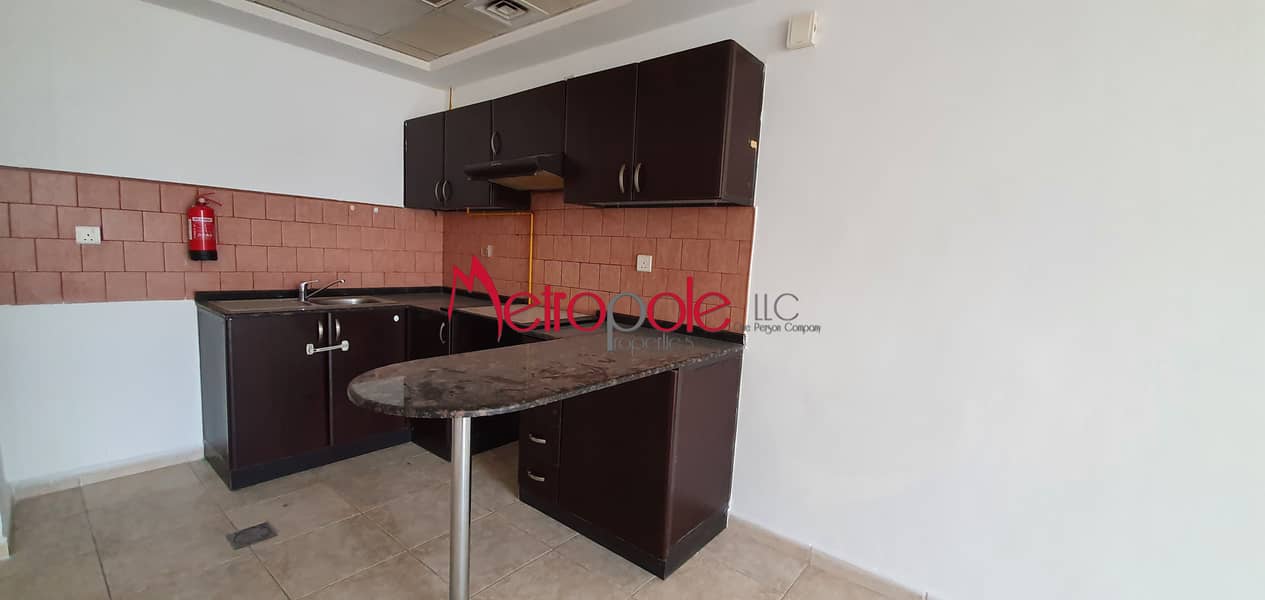 INVESTER DEAL | CORNER UNIT | POOL SIDE VIEW - Image 6