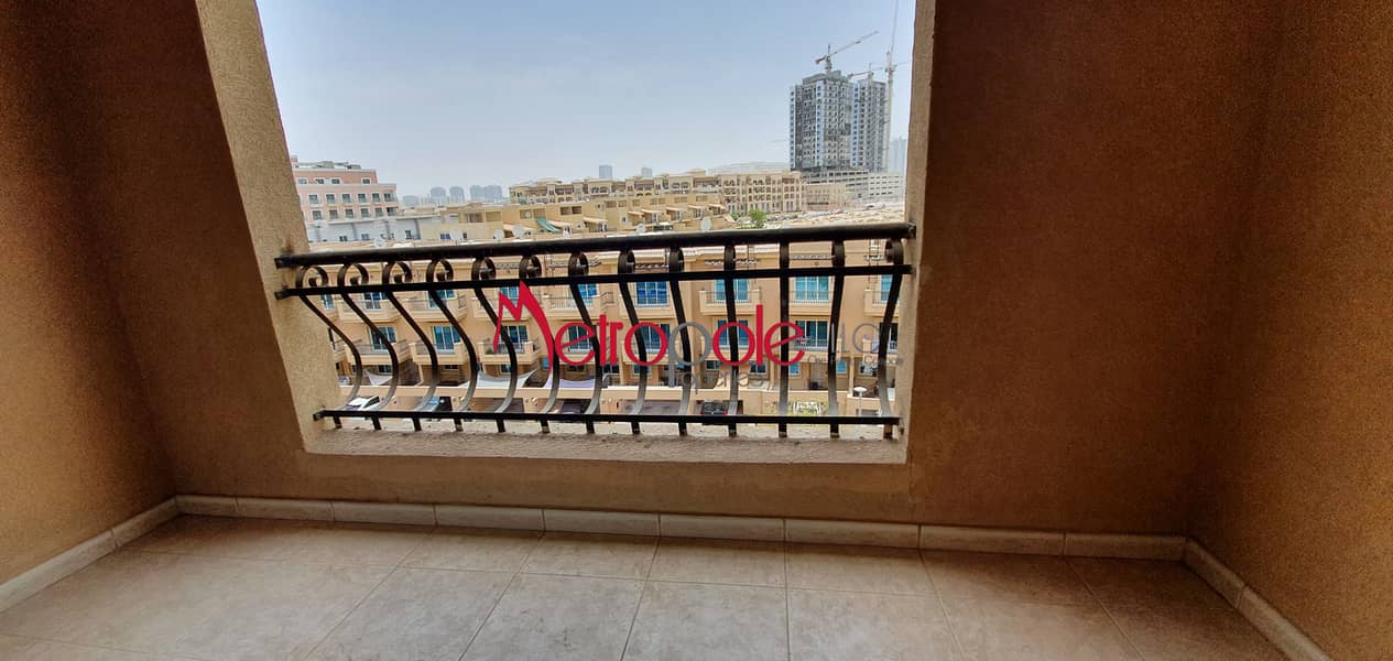 INVESTER DEAL | CORNER UNIT | POOL SIDE VIEW - Image 9