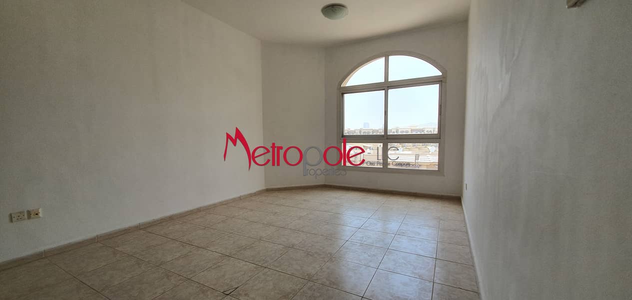 INVESTER DEAL | CORNER UNIT | POOL SIDE VIEW - Image 10