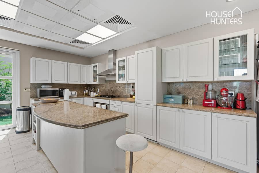 6 Bed A1|Large Plot|Massive Added Extension Value - Image 10