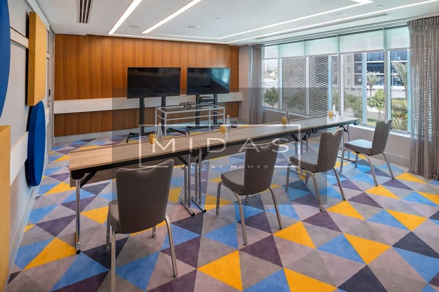 12 CABLE HYBRID MEETING ROOM. jpg