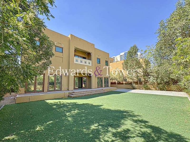 Spacious 3 BR Villa | Back to Back | Type B